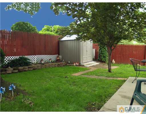 44 Farmingdale Road Fords, NJ 08863 - Photo 6 of 25