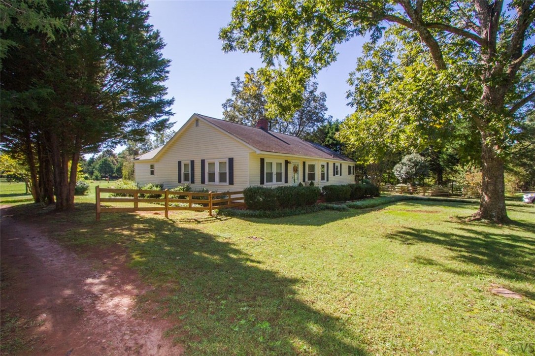 810 Baskin Road Iva, SC 29655 - Photo 1 of 39