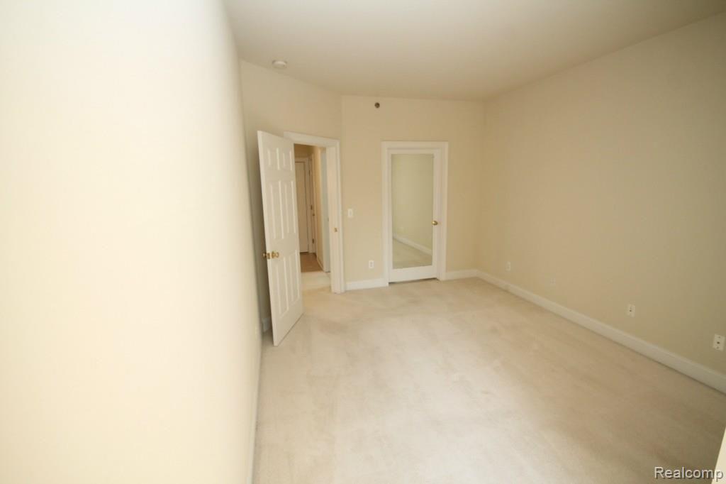 39148 Hayes Road Clinton Township, MI 48038 - Photo 24 of 30 IMG_5442.jpg