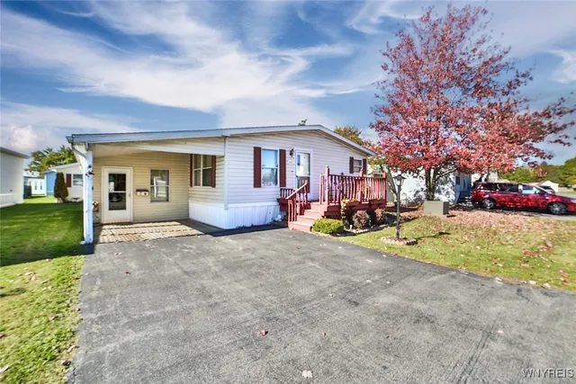 $89,888 | 343 Applewood Drive, Lockport Town, NY 14094