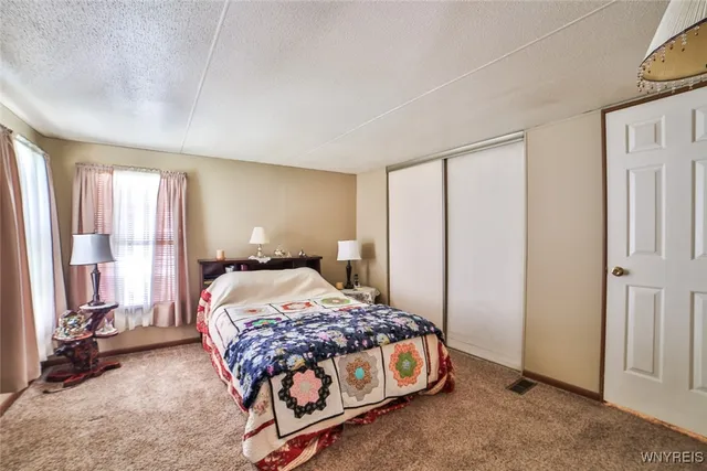 $89,888 | 343 Applewood Drive, Lockport Town, NY 14094