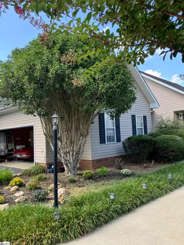 $399,000 | 1015 Saddle Hill Road, Greenwood, SC 29646