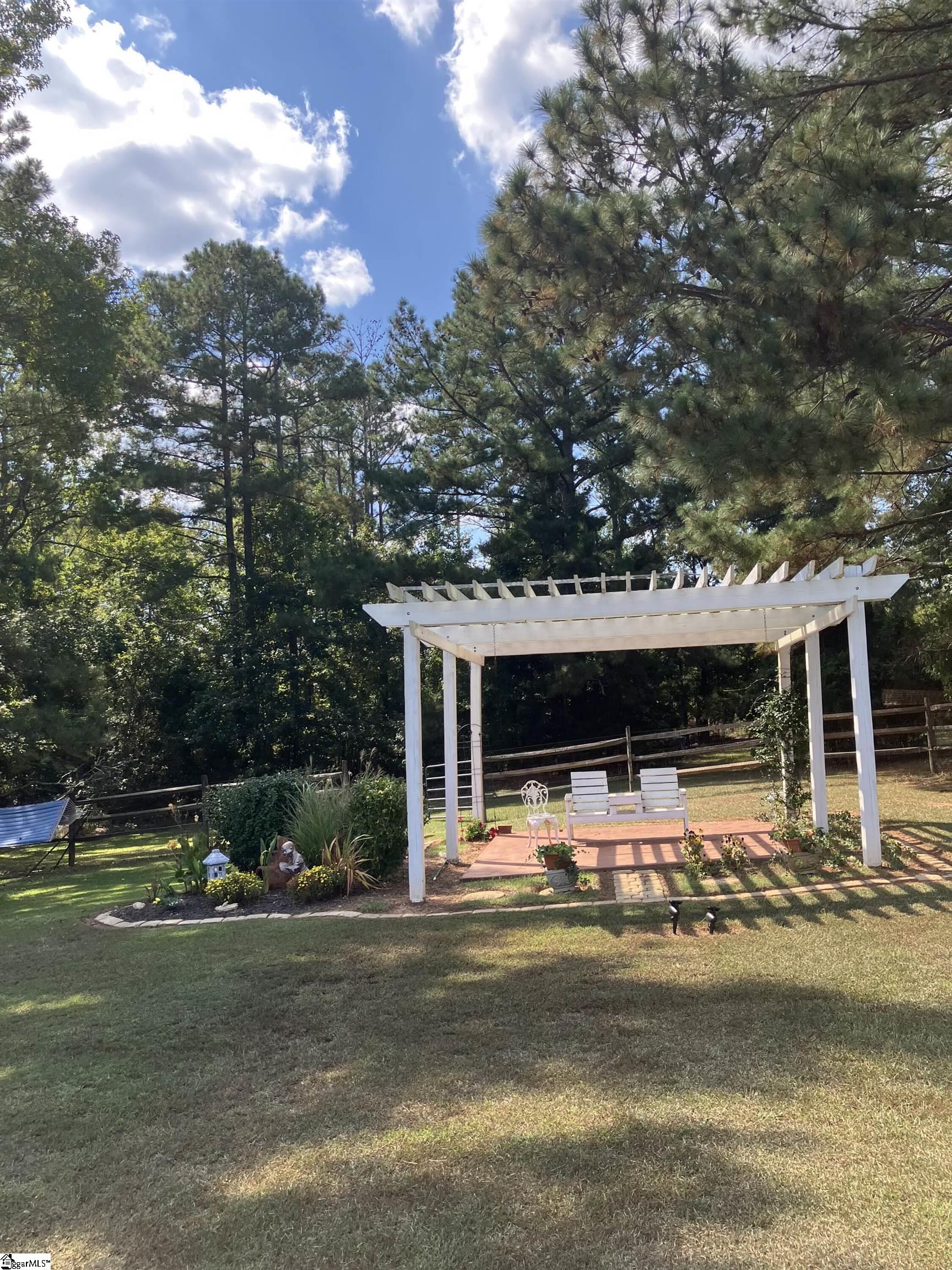 1015 Saddle Hill Road Greenwood, SC 29646 - Photo 5 of 27