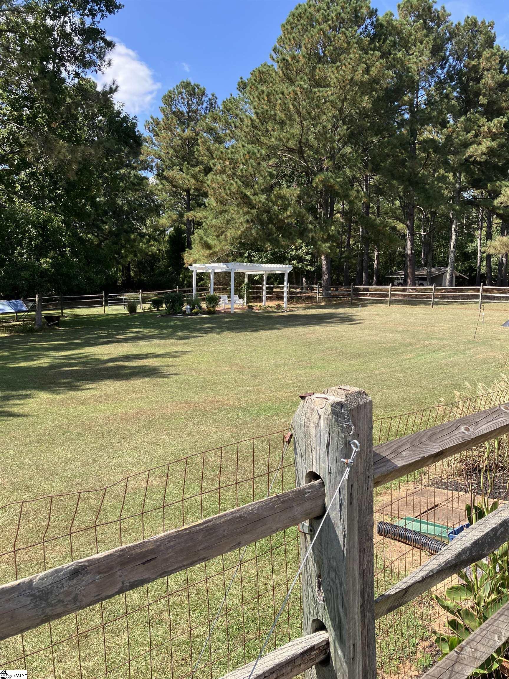 1015 Saddle Hill Road Greenwood, SC 29646 - Photo 9 of 27