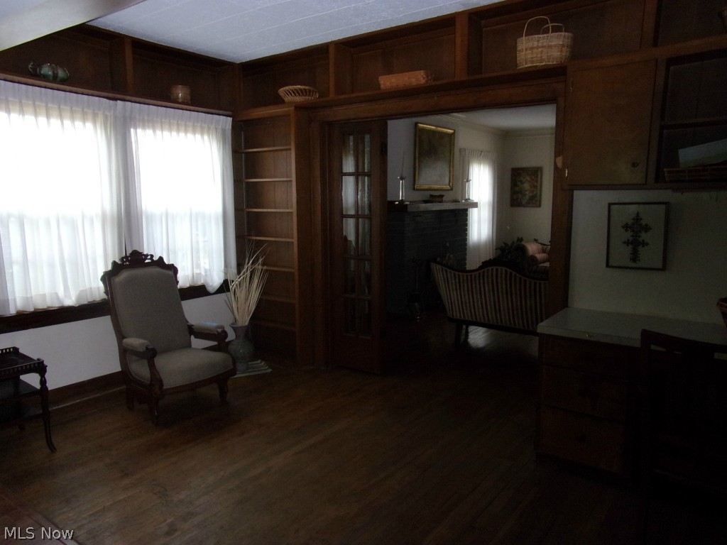 3070 Albion Road Cleveland, OH 44120 - Photo 12 of 21 Alternate view of office with loads of bookshelves