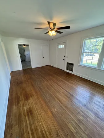 $1,195 | 104 Lafayette Street, Shelbyville, TN 37160