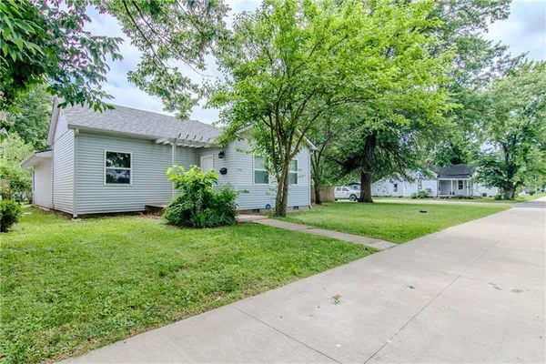 $235,000 | 906 East 4th Street, Sedalia, MO 65301