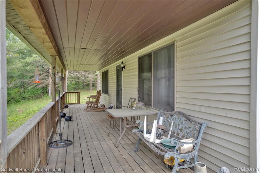 1361 Higley Road Lapeer, MI 48446 - Photo 5 of 33