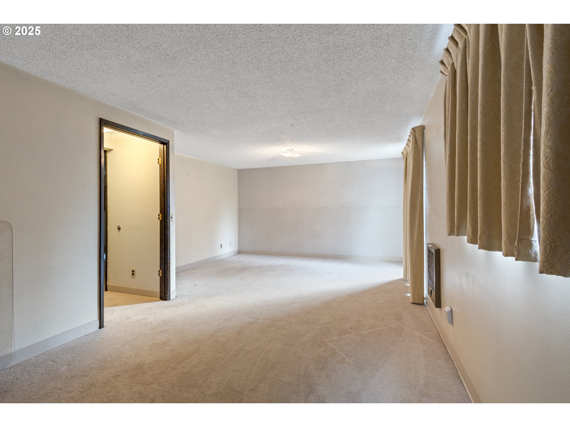 5673 Southwest Old Highway 47 Gaston, OR 97119 - Photo 18 of 33 a view of an empty room