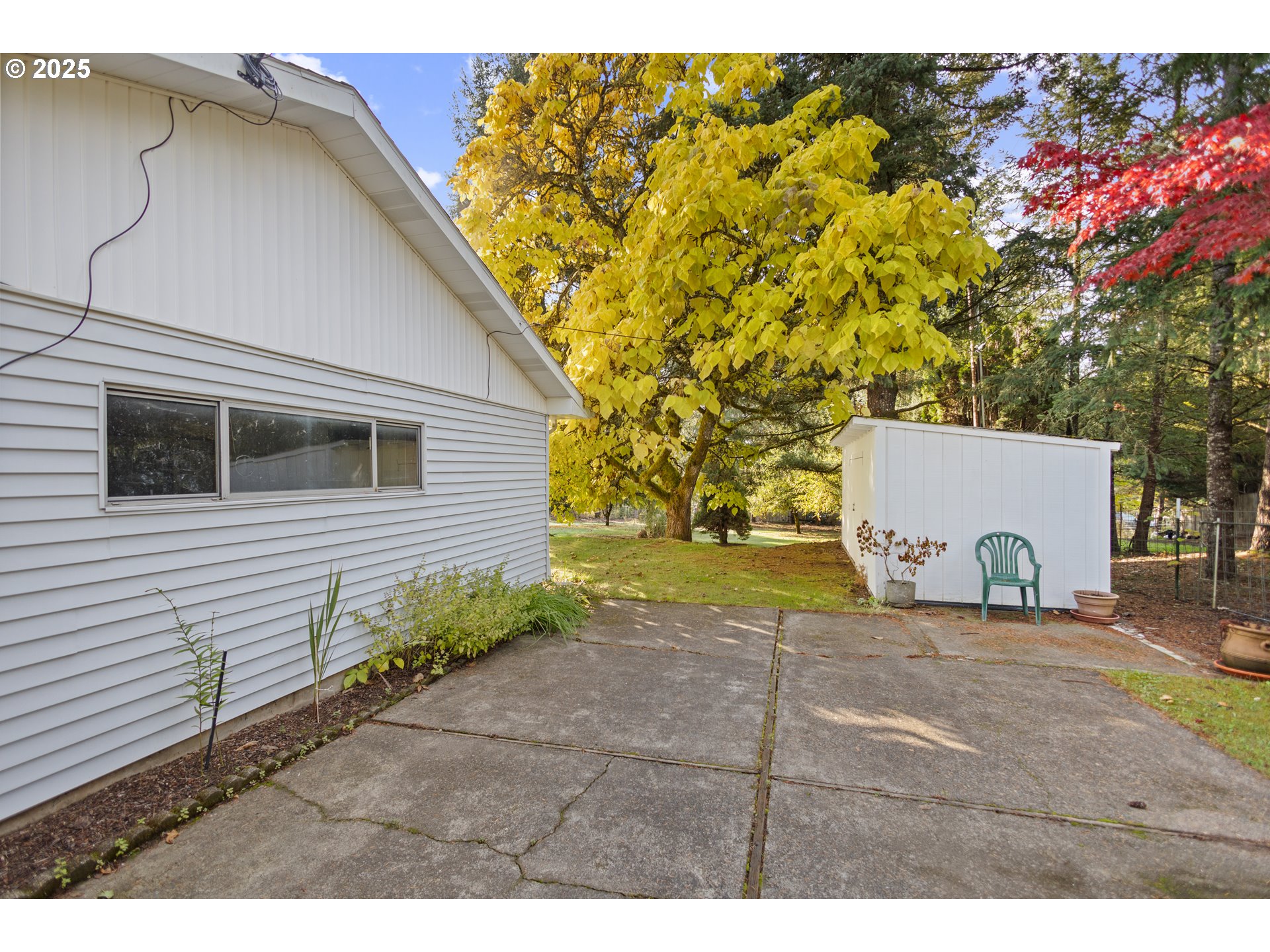 5673 Southwest Old Highway 47 Gaston, OR 97119 - Photo 4 of 33 a view of outdoor space and yard