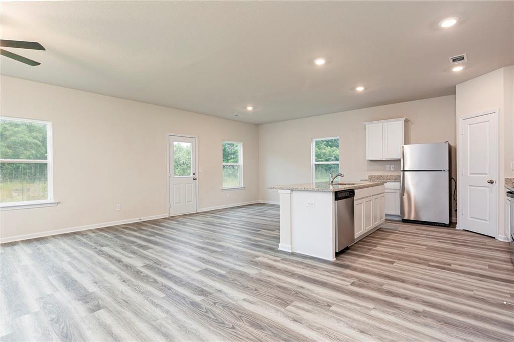 410 Prescott Way Villa Rica, GA 30180 - Photo 4 of 17