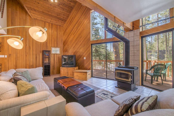 7339 Cascade Road Soda Springs, CA 95728 - Photo 4 of 14 Gallery Image 4