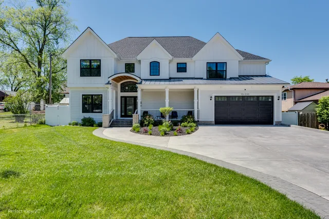 $1,119,000 | 10S330 Oneill Drive, Burr Ridge, IL 60527
