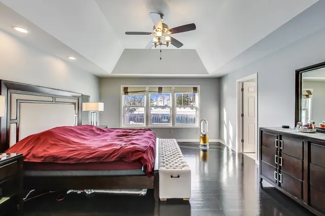 $1,119,000 | 10S330 Oneill Drive, Burr Ridge, IL 60527