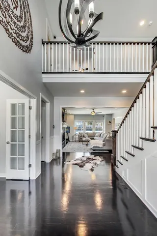 $1,119,000 | 10S330 Oneill Drive, Burr Ridge, IL 60527