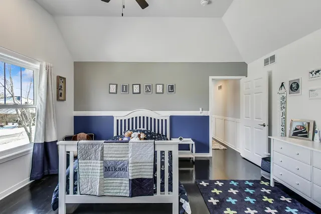 $1,119,000 | 10S330 Oneill Drive, Burr Ridge, IL 60527