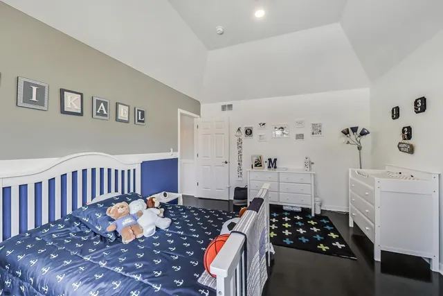 $1,119,000 | 10S330 Oneill Drive, Burr Ridge, IL 60527