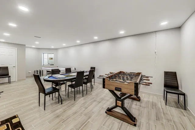 $1,119,000 | 10S330 Oneill Drive, Burr Ridge, IL 60527