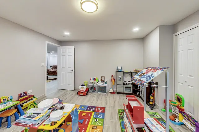 $1,119,000 | 10S330 Oneill Drive, Burr Ridge, IL 60527