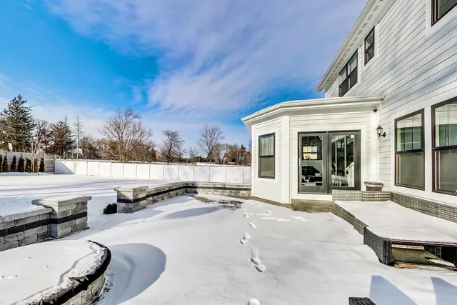 $1,119,000 | 10S330 Oneill Drive, Burr Ridge, IL 60527