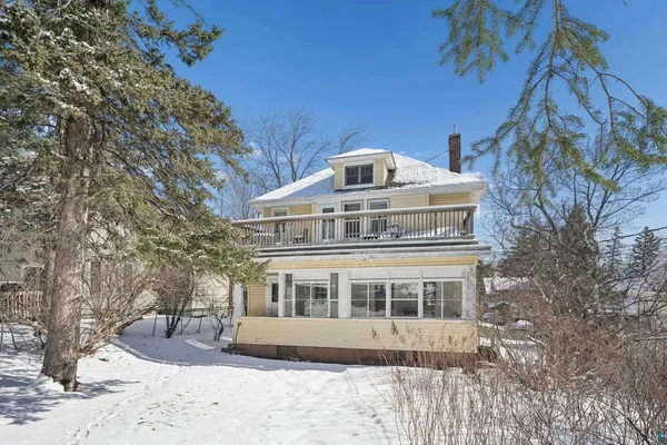 $294,900 | 619 Woodland Avenue, Duluth, MN 55812