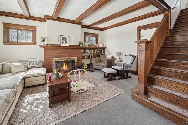 $294,900 | 619 Woodland Avenue, Duluth, MN 55812