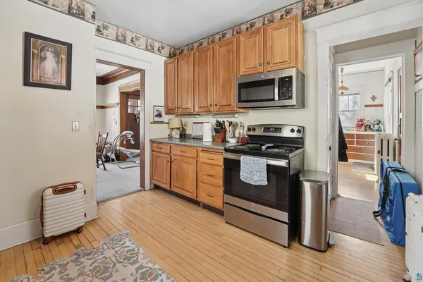 $294,900 | 619 Woodland Avenue, Duluth, MN 55812