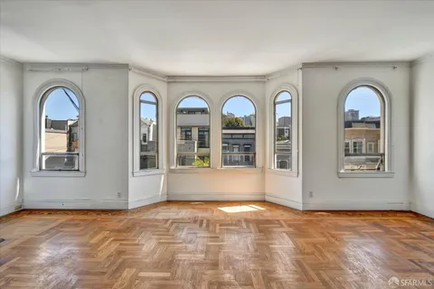 $2,750,000 | 1836-1840 Greenwich Street, San Francisco, CA 94123