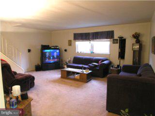 411 Tomlinson Road Philadelphia, PA 19116 - Photo 4 of 6 Gallery Image 4