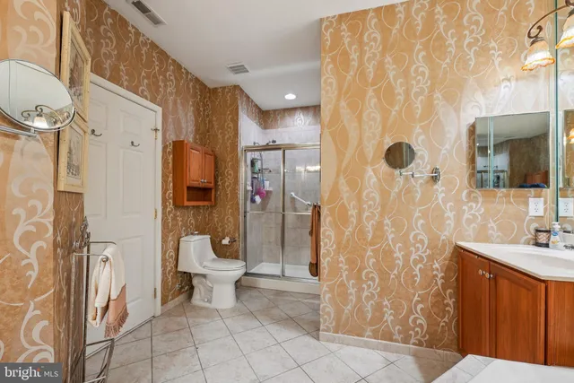 $699,999 | 64 Villa Drive, Warminster, PA 18974