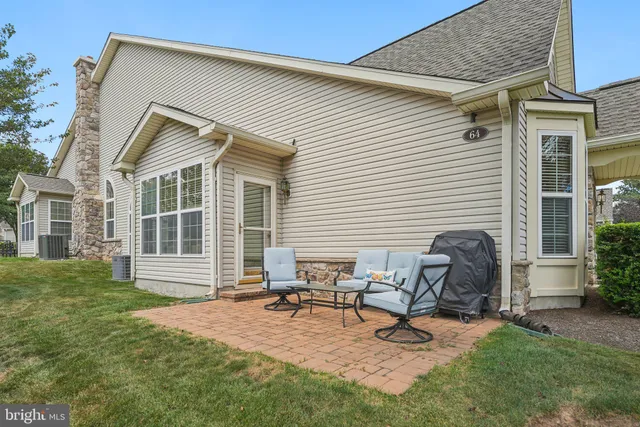 $699,999 | 64 Villa Drive, Warminster, PA 18974
