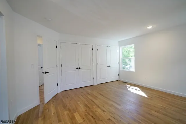 $4,000 | 728 Seaport Drive, Unit 1, Elizabeth, NJ 07201