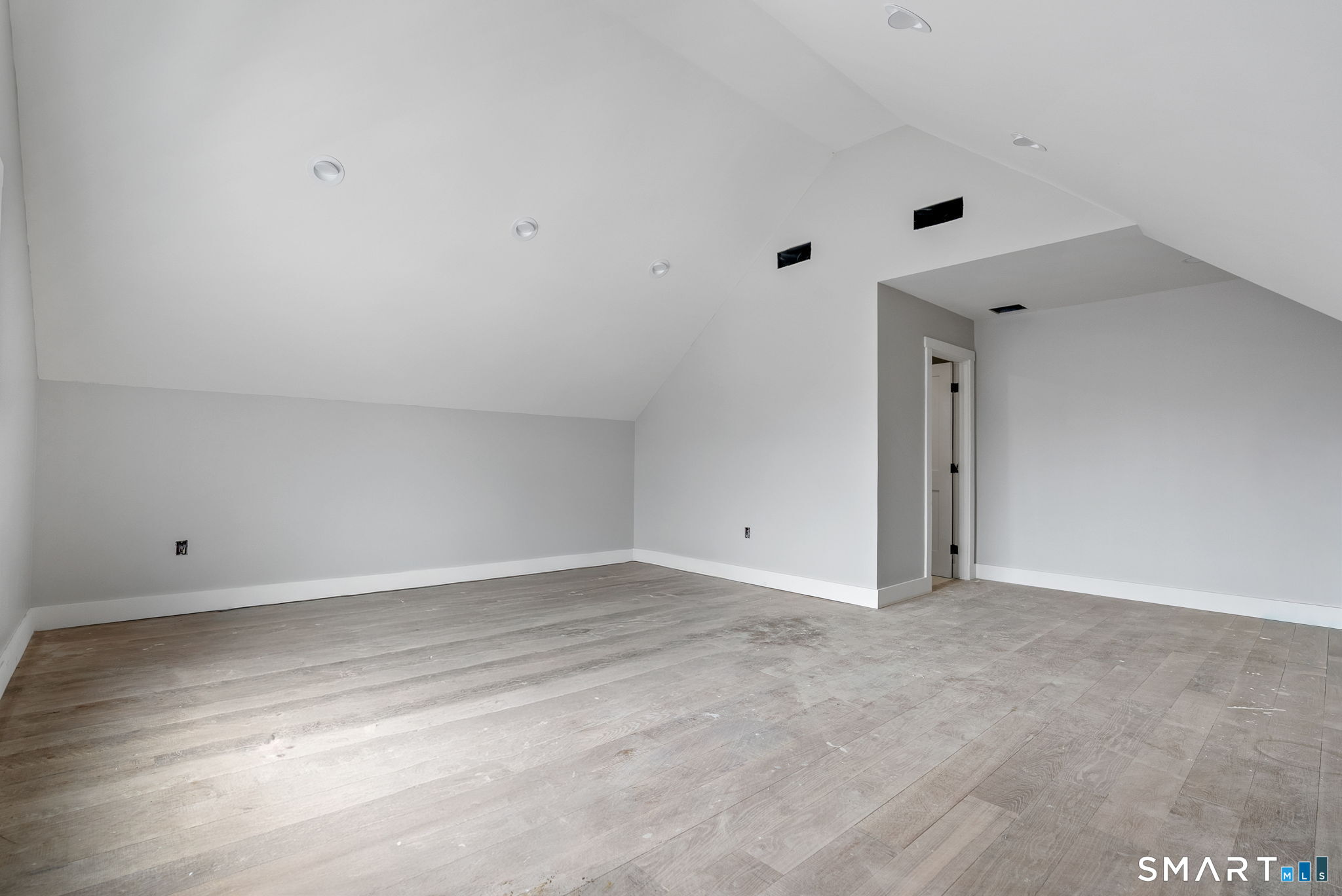 2 Pickett Road Roxbury, CT 06783 - Photo 27 of 39