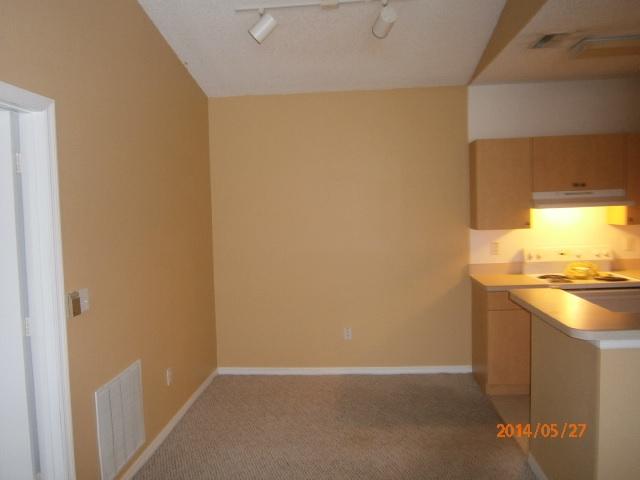 10342 Fox Trail Road South, Unit 1408 Royal Palm Beach, FL 33411 - Photo 2 of 12 dining area