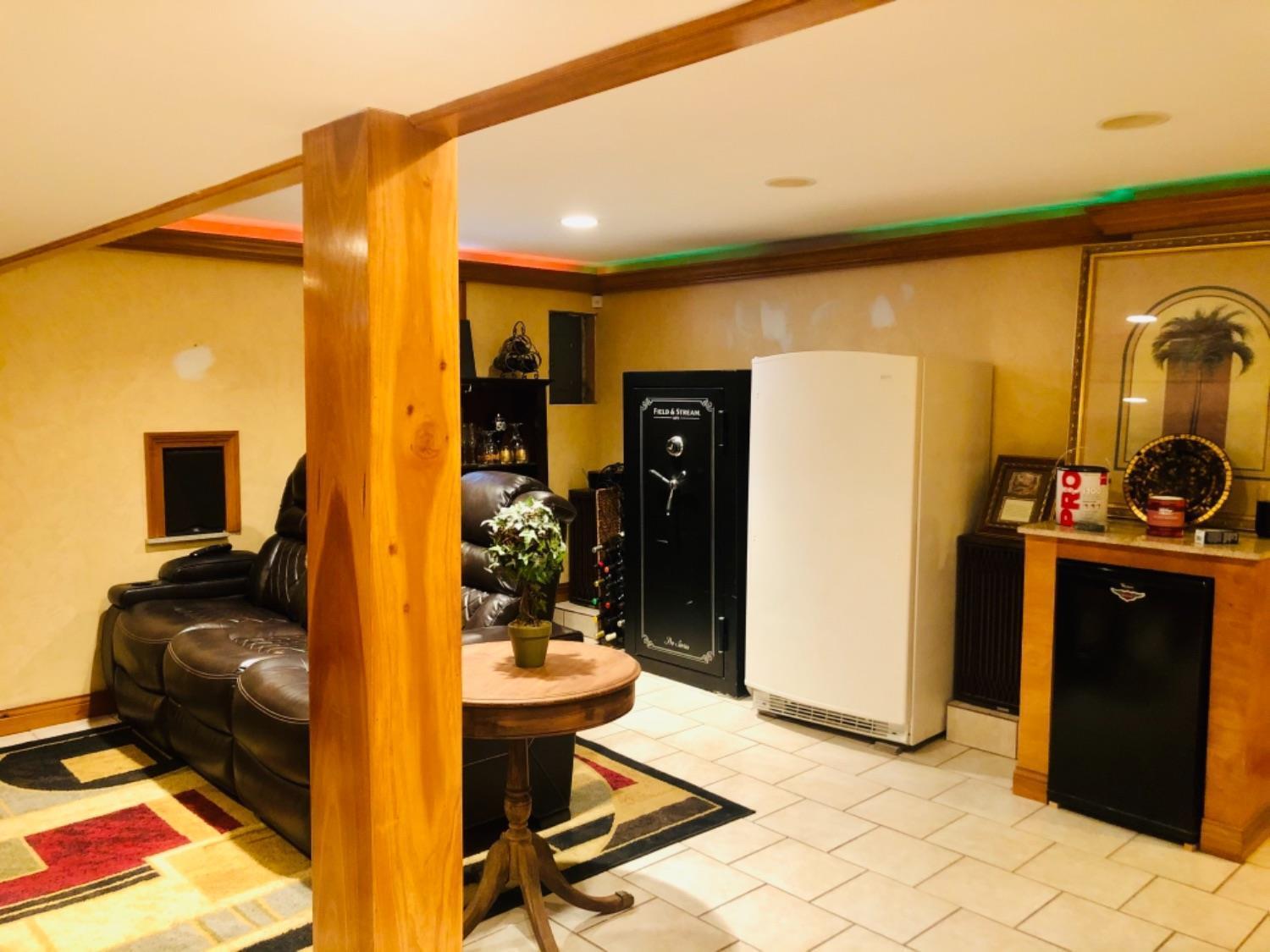 524 Roebling Road Cincinnati, OH 45238 - Photo 26 of 43
