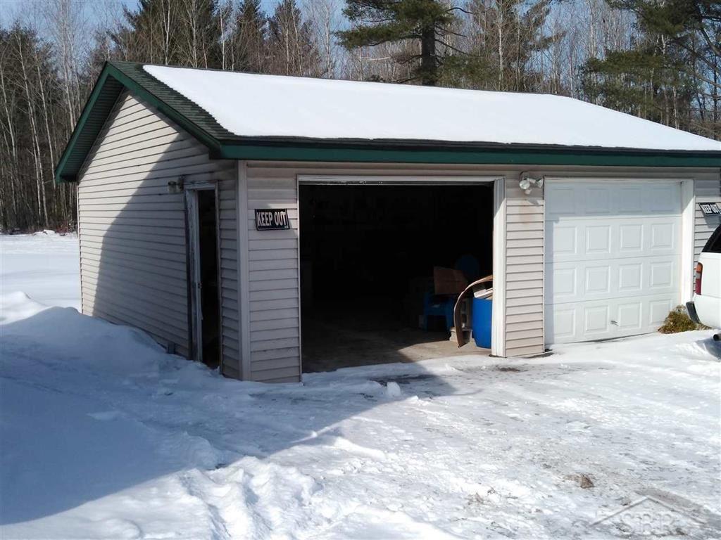 4103 North Carter Road Rhodes, MI 48652 - Photo 2 of 7