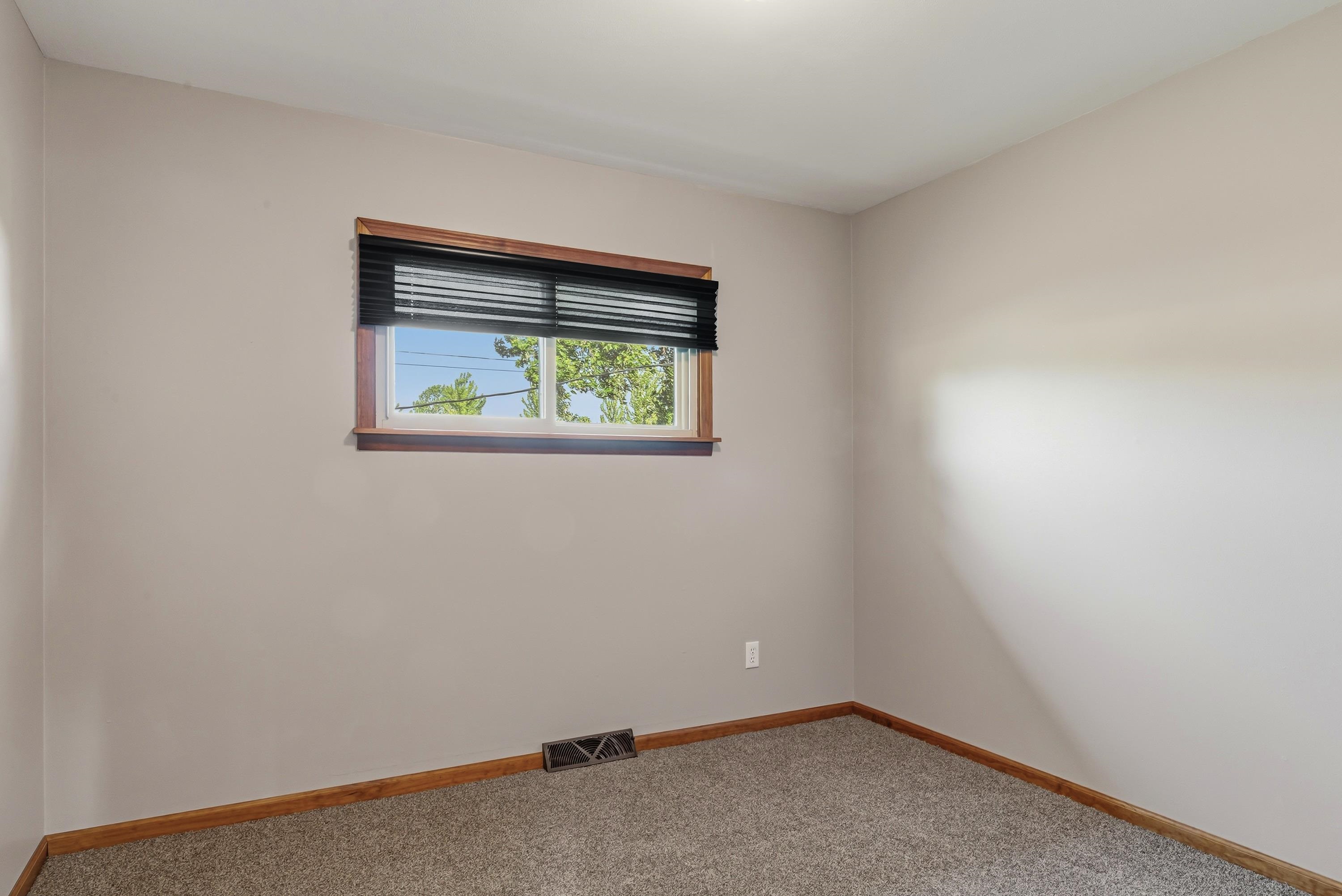 14218 Minnich Road Hoagland, IN 46745 - Photo 22 of 36 Gallery Image 22