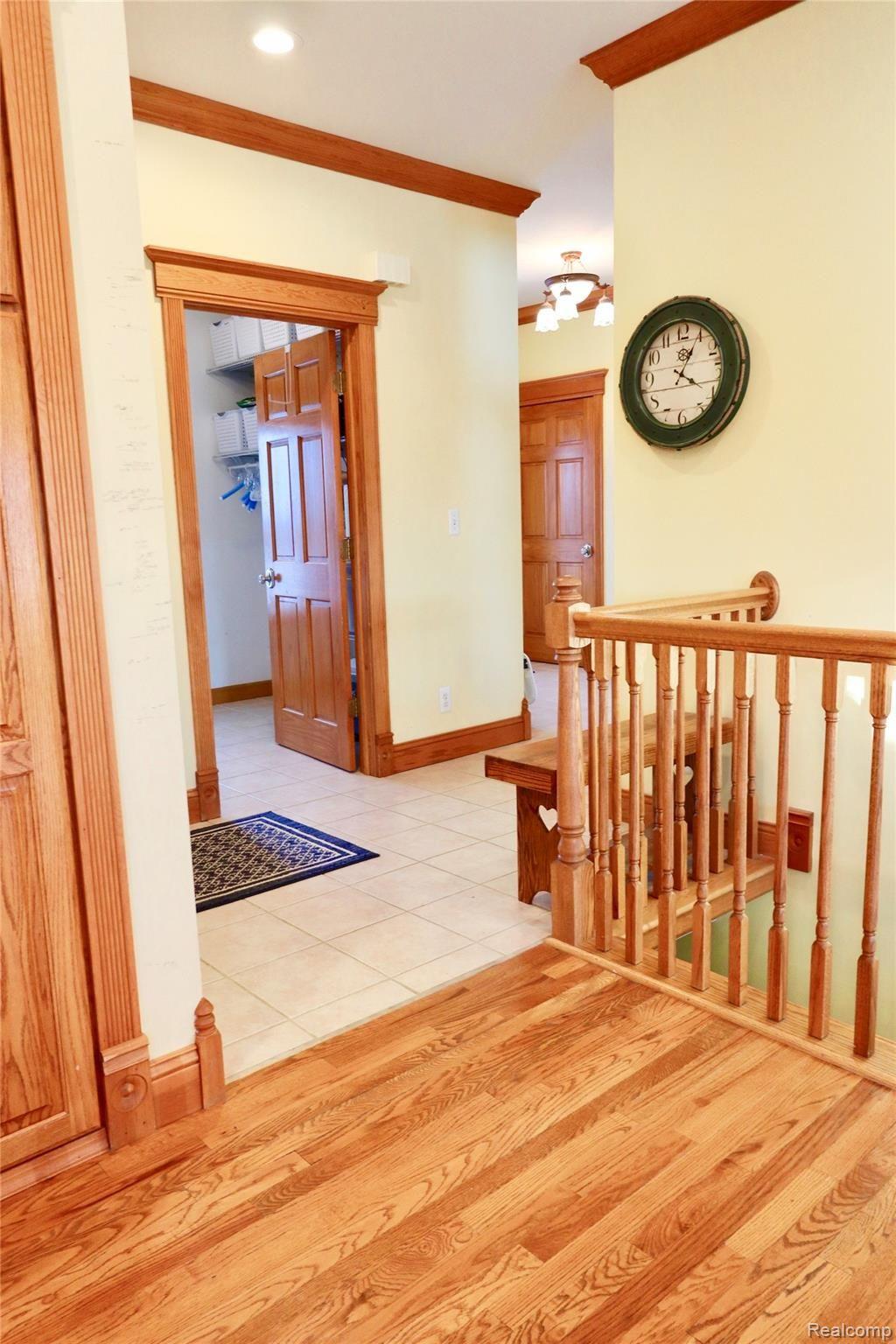7751 Munsell Road Howell, MI 48843 - Photo 20 of 60 View to laundry room and entry from kitchen.