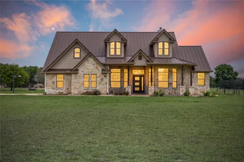 $1,200,000 | 140 North Encino Crossing, Liberty Hill, TX 78642