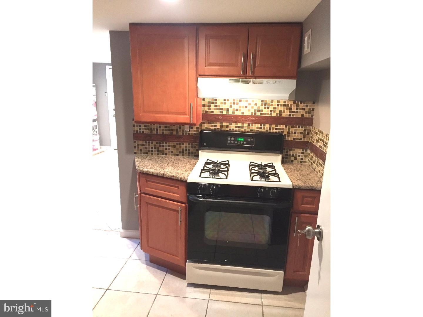 9951 Verree Road Philadelphia, PA 19115 - Photo 24 of 25 In-law Suite