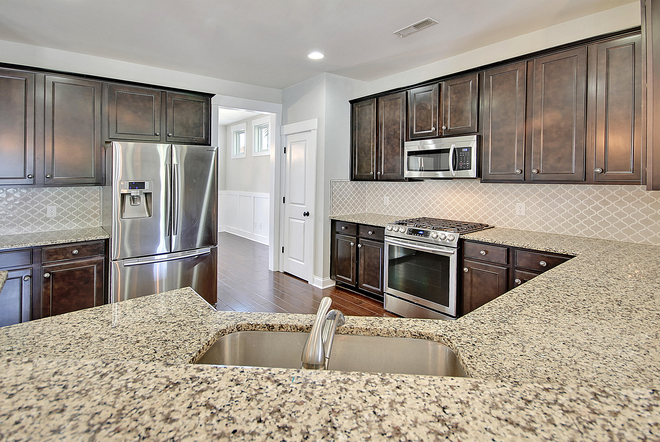 2926 Rutherford Way Charleston, SC 29414 - Photo 7 of 49 IMG_4489_IMG_4494 copy