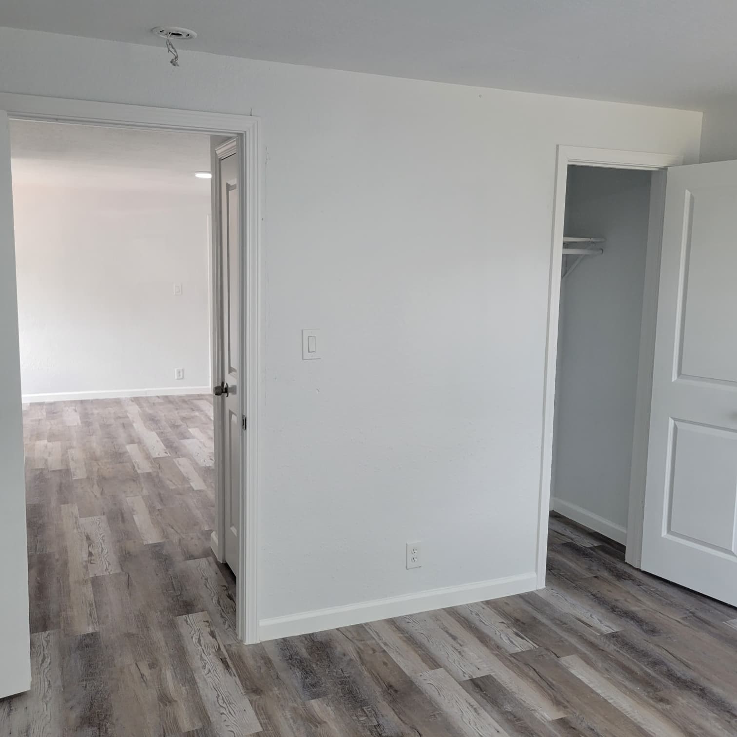 4525 Weaver Road, Unit 15 Houston, TX 77016 - Photo 7 of 17 a view of a small space