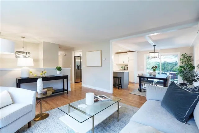 $799,000 | 4 Bullard Circle, Medway, MA 02053