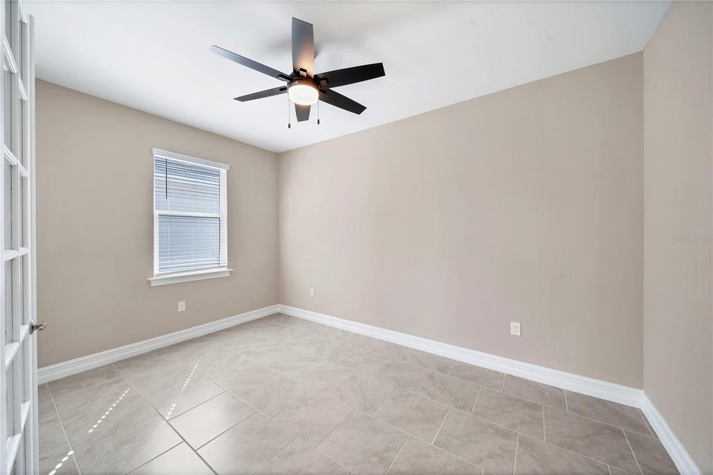 305 Ibiza Loop Venice, FL 34292 - Photo 16 of 45