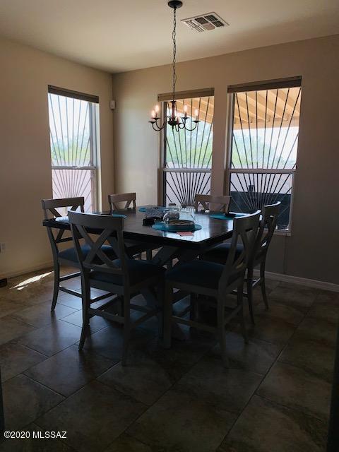 8459 West Razorbill Drive Tucson, AZ 85757 - Photo 5 of 18 Gallery Image 5
