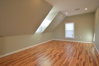 32 Roundy Street, Unit 2 Beverly, MA 01915 - Photo 5 of 8