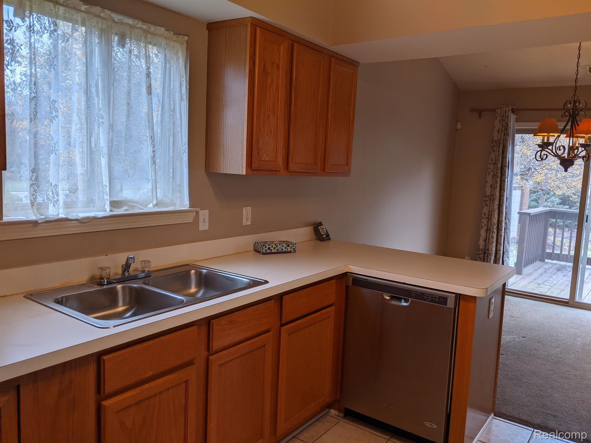 Lovely oak style cabinets