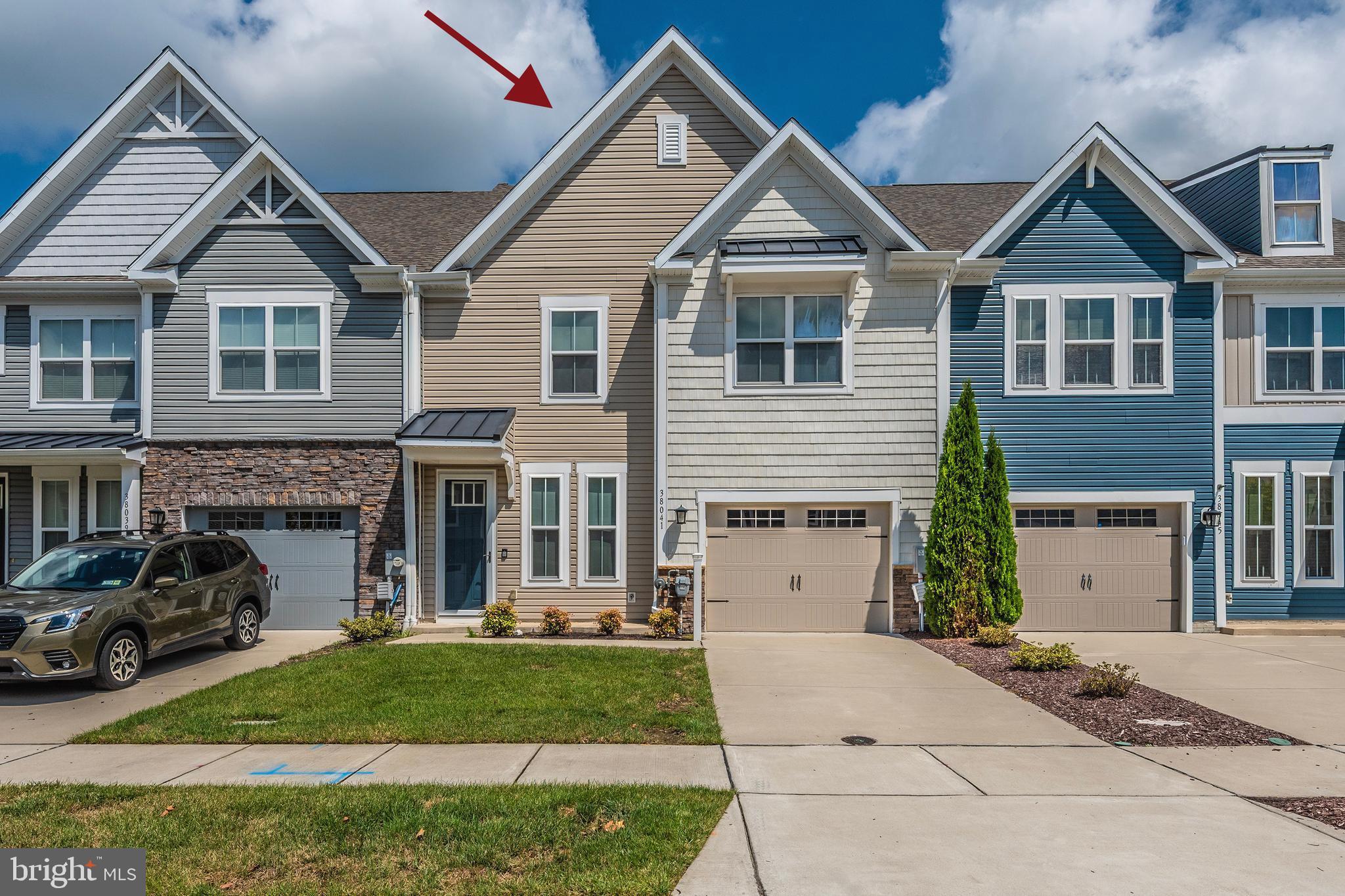 38041 Cross Gate Road Millville, DE 19967 - Photo 1 of 52 BEAUTIFUL TOWNHOME MINUTES TO DE BEACHES!!