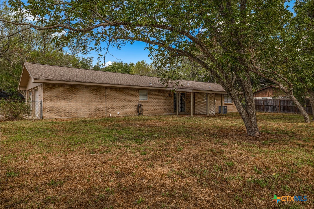 302 Brooks Road Victoria, TX 77904 - Photo 20 of 27 Gallery Image 20