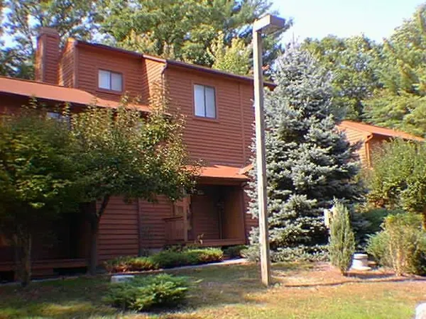 $1,700 | 509 Wales Court, Bushkill, PA 18324